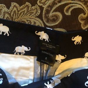 Elephants !!!!!!!! Ann Taylor size 8 shorts 🐘🐘